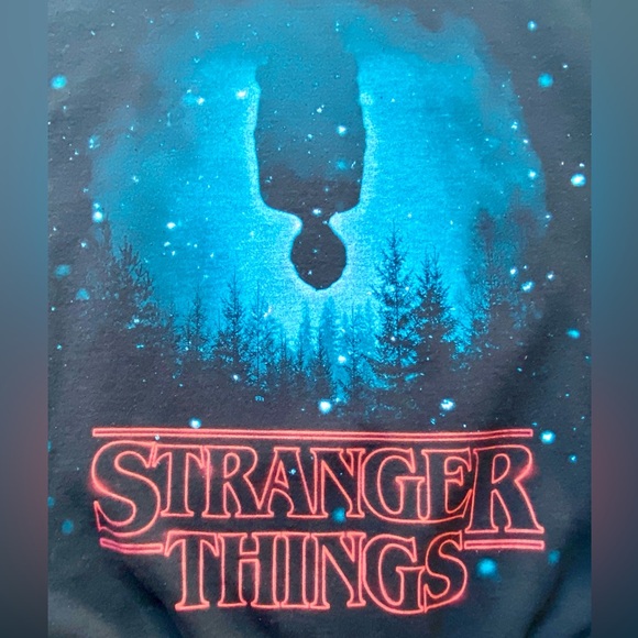 Stranger Things Sweatshirt - Picture 4 of 6